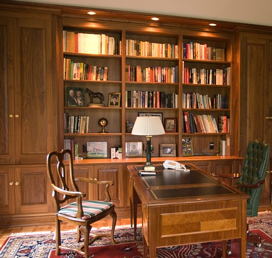 libreria in legno per studio avvocato